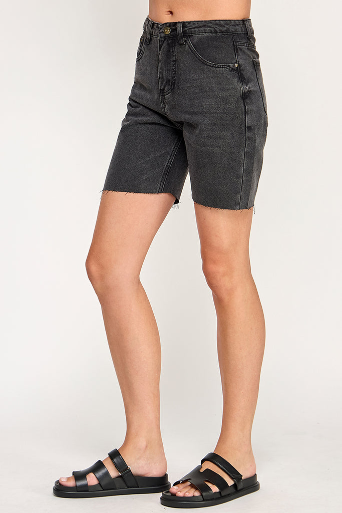 Bermuda Black Fray Shorts - MUTCCI